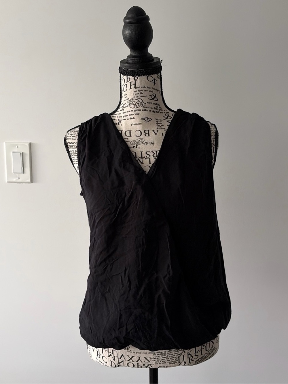 Old Navy Black Sleeveless V-Neck Blouse